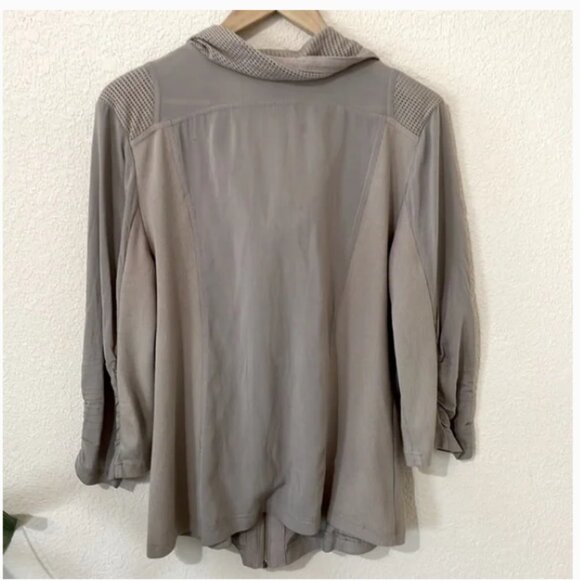 XCVI Boho Lagenlook Cowl Neck Zipper Ruched Sleeves Light Jacket Size Large - Picture 3 of 12